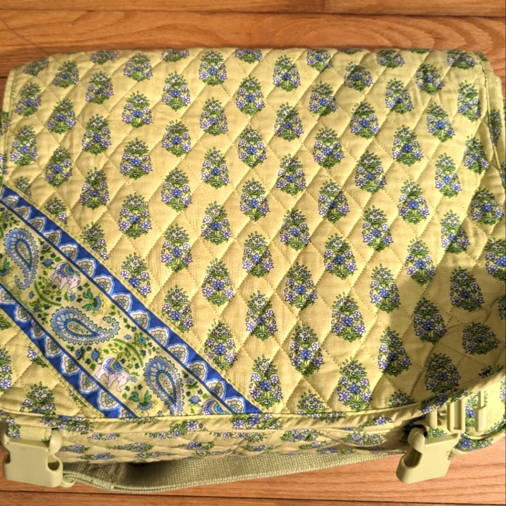 Vera Bradley Medium Messenger Bag Paisley Green